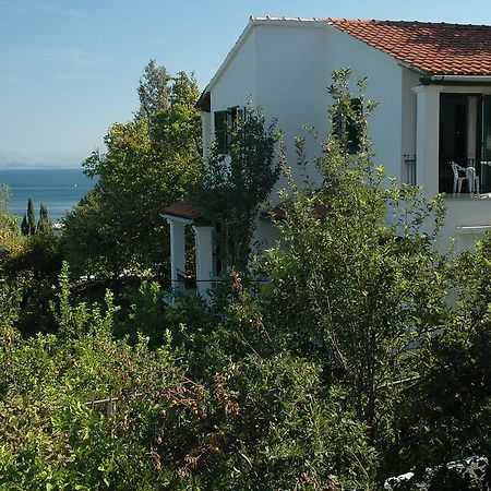 Studios Andreas Mpoukaris Exterior photo